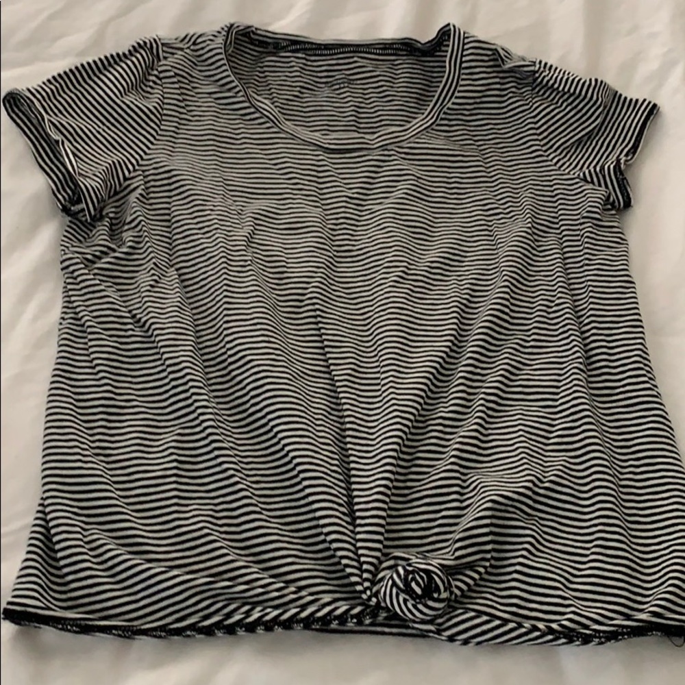 Madewell knotted tshirt